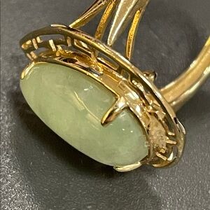 14K Gold Jade Green Teardrop Ring